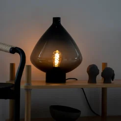 HADELAND GLASSVERK Arkiv Bordlampe 4218 Røkgrå Outlet