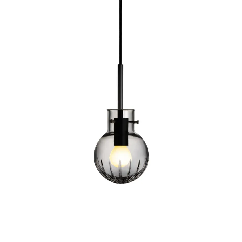 HADELAND GLASSVERK Krystallkule Taklampe Stor Stjerne Røkgrå Hot