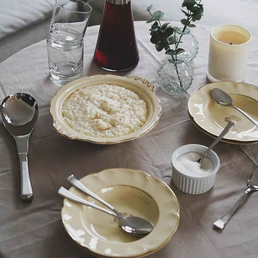 HARDANGER BESTIKK Ramona Grøtsett New