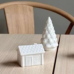 PORSGRUNDS PORSELÆNSFABRIK Jul På Tunet Smiu 7x5,3cm Best