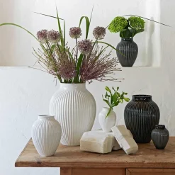 KNABSTRUP KERAMIK Vase 20cm Riflet Svart Hot