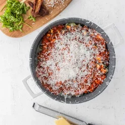 Lifetime Brands Europe ltd Masterclass Cast Aluminium Gryte 5L Krem Hot