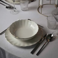 NOVA Lilly Dyp Tallerken 20cm Hvit m/Gullkant Hot