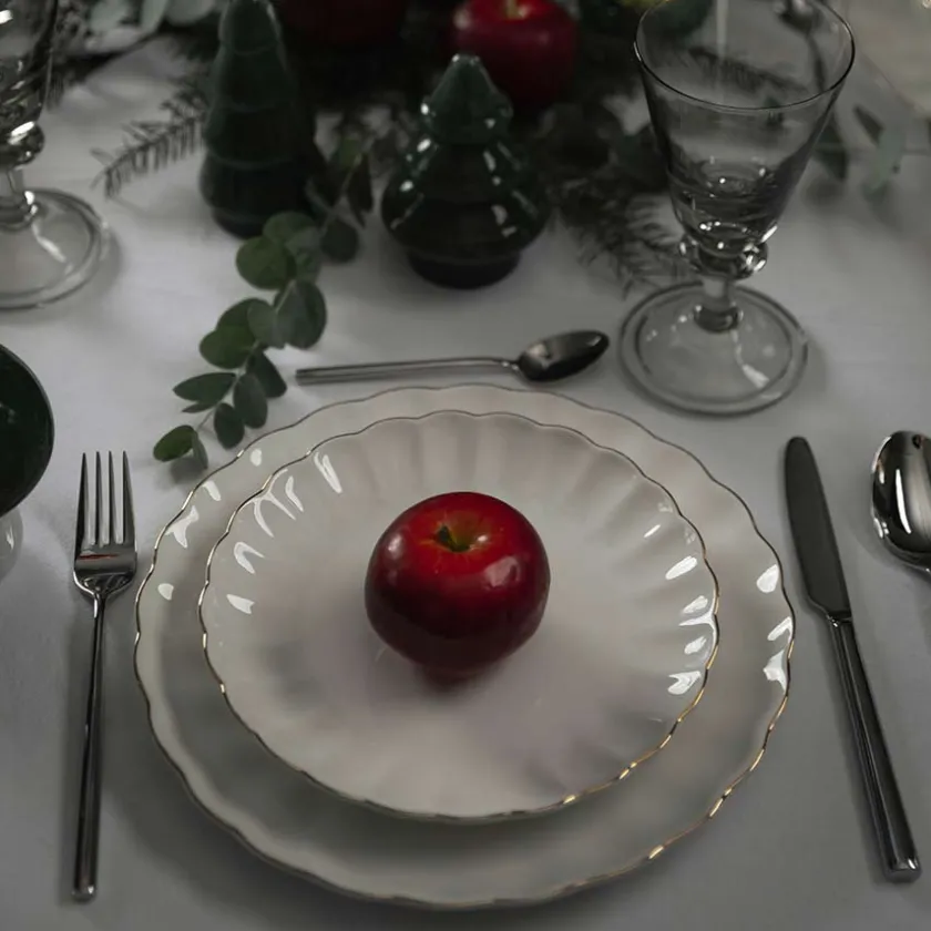 NOVA Lilly Tallerken 26cm Hvit m/Gullkant Best