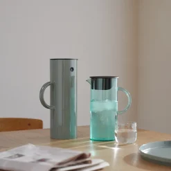 STELTON EM77 Kanne m/lokk 1,5L Dusty Green Best